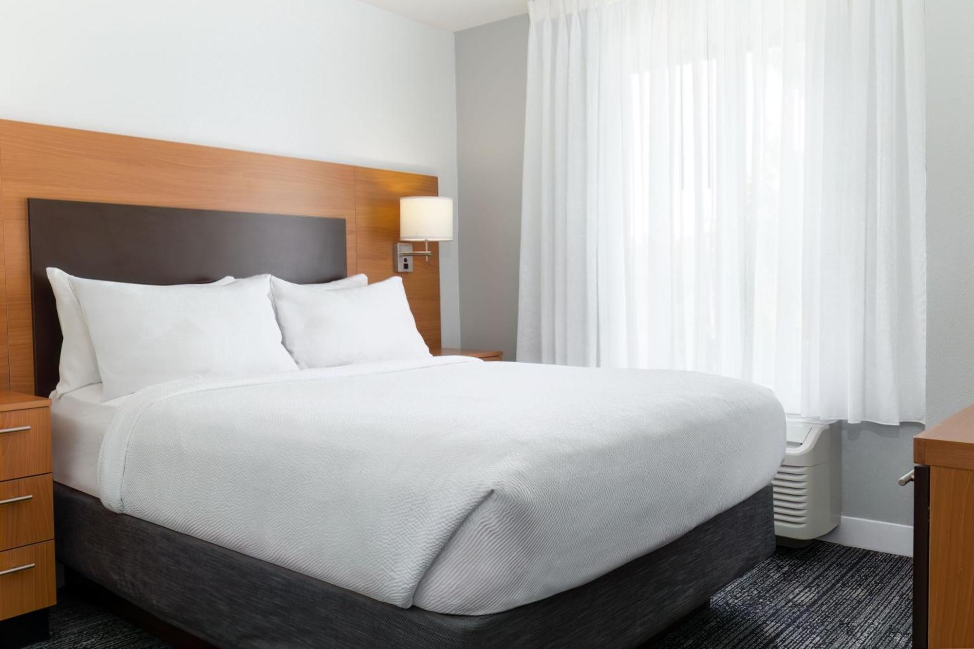 Towneplace Suites By Marriott Erie Kearsarge Exterior foto